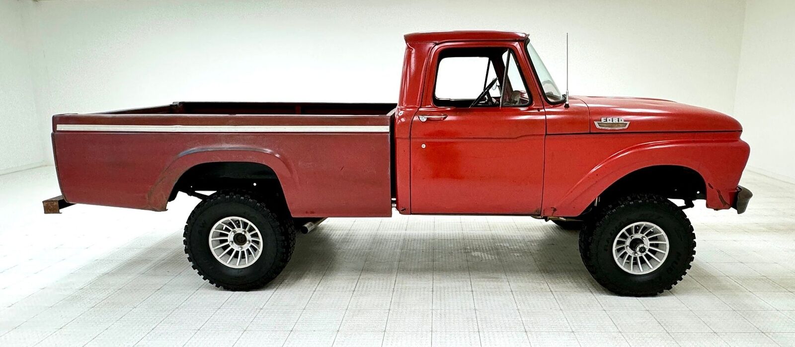 Ford-F-100-Pickup-1963-5