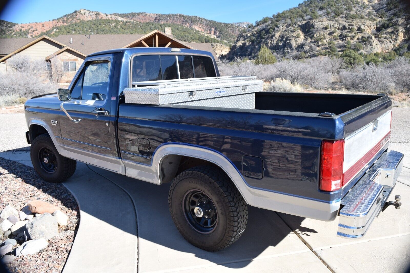 Ford F-150  1985 à vendre