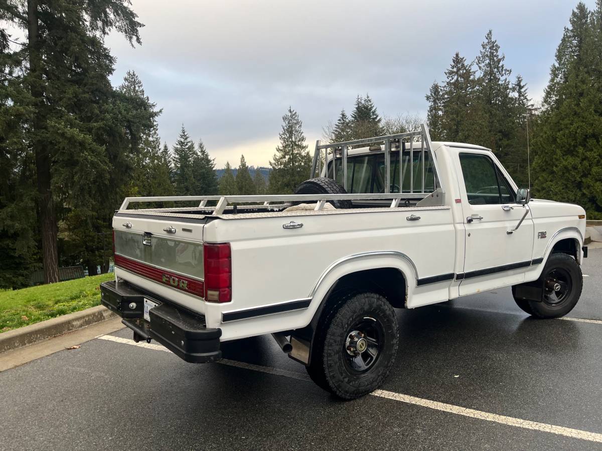 Ford-F-150-1986-7