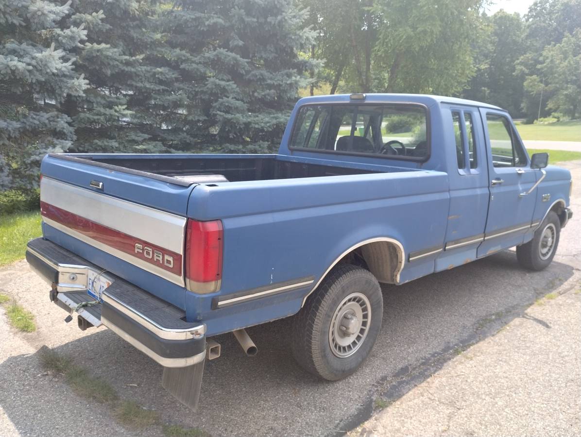 Ford-F-150-lariat-1989-1