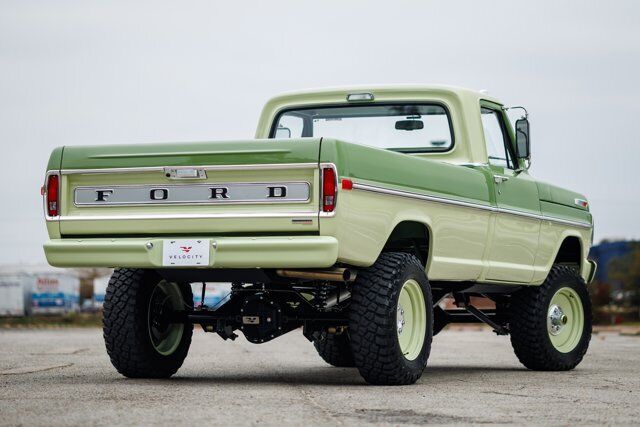 Ford-F-250-1972-10