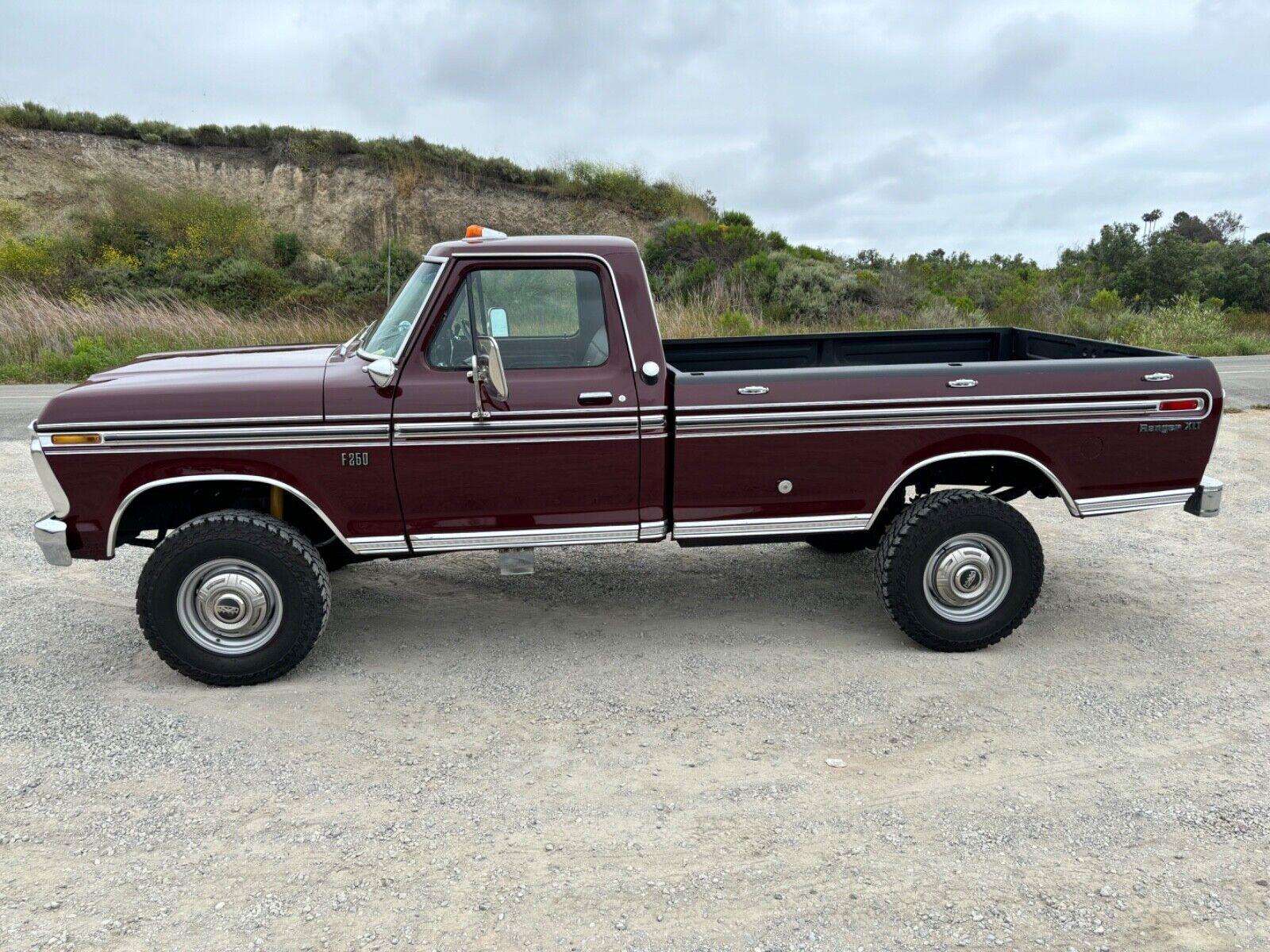 Ford F-250 1975 à vendre