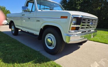 Ford-F-250-1984-9