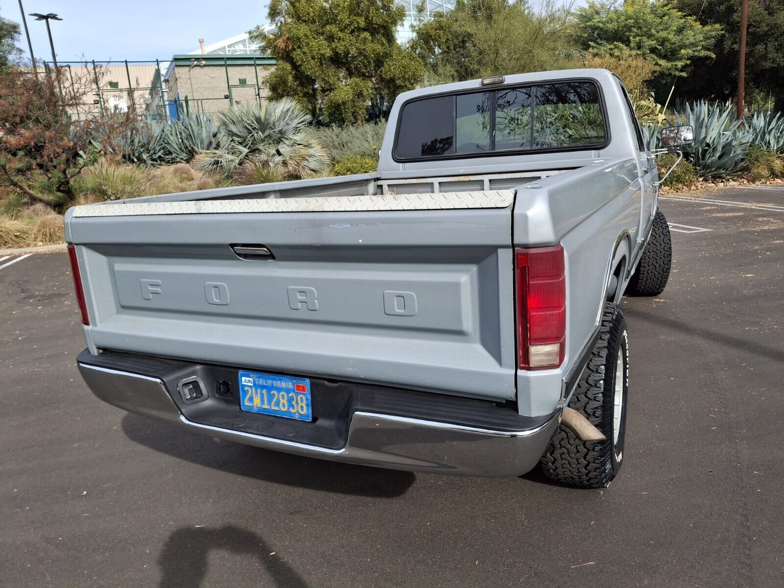 Ford-F-250-1986-11