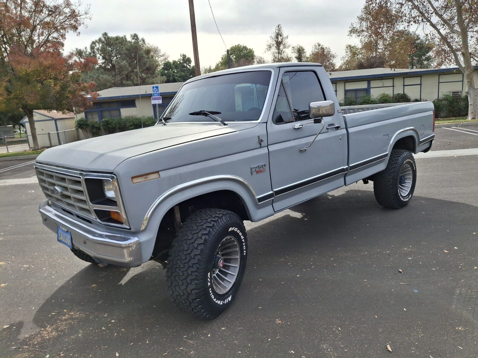 Ford-F-250-1986-2