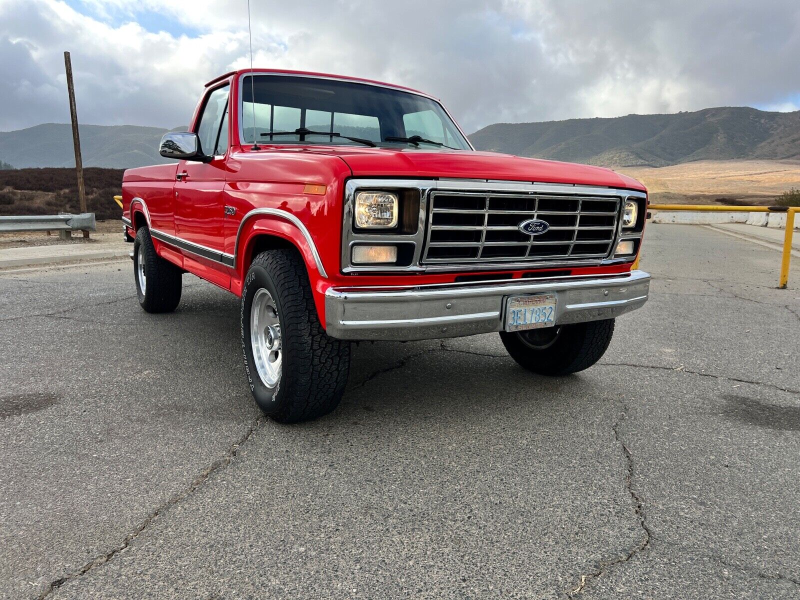 Ford-F-250-1986-24