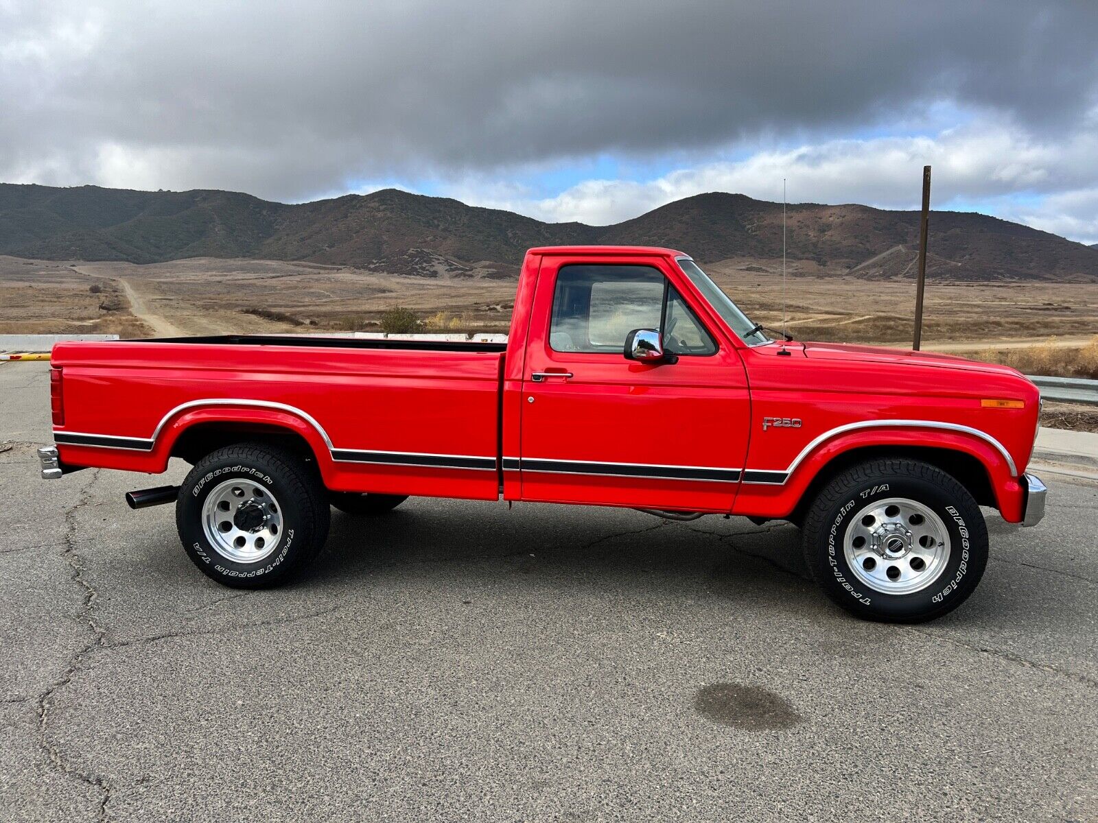 Ford-F-250-1986-3