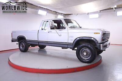 Ford-F-250-Super-Cab-XLT-Lariat-1985-1