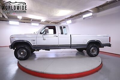 Ford-F-250-Super-Cab-XLT-Lariat-1985-2