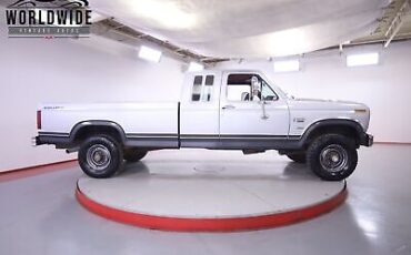 Ford-F-250-Super-Cab-XLT-Lariat-1985-3