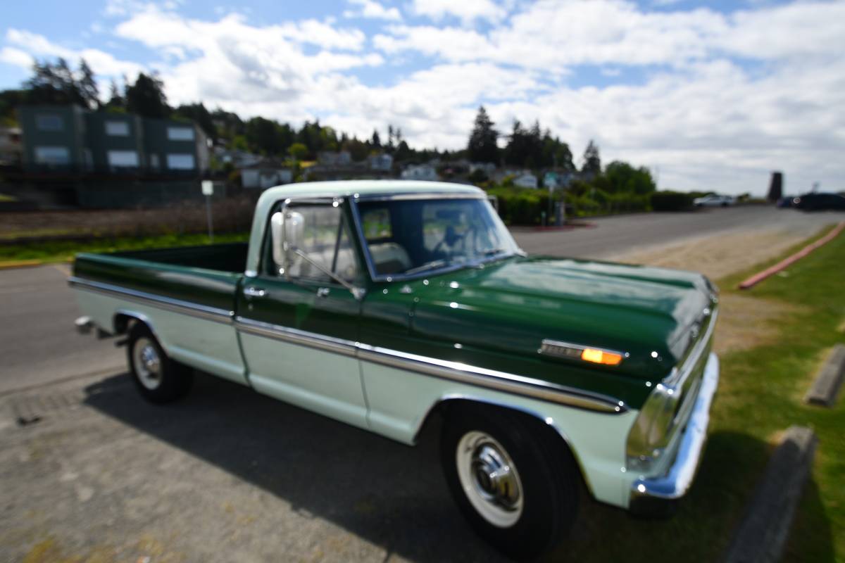 Ford-F-250-camper-special-1971-2