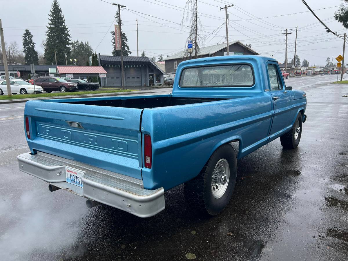 Ford-F-250-custom-cab-1967-2