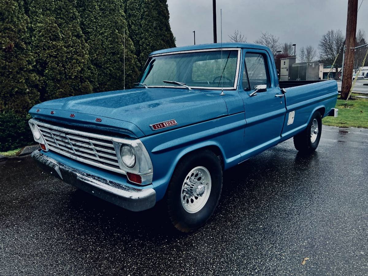 Ford-F-250-custom-cab-1967-4