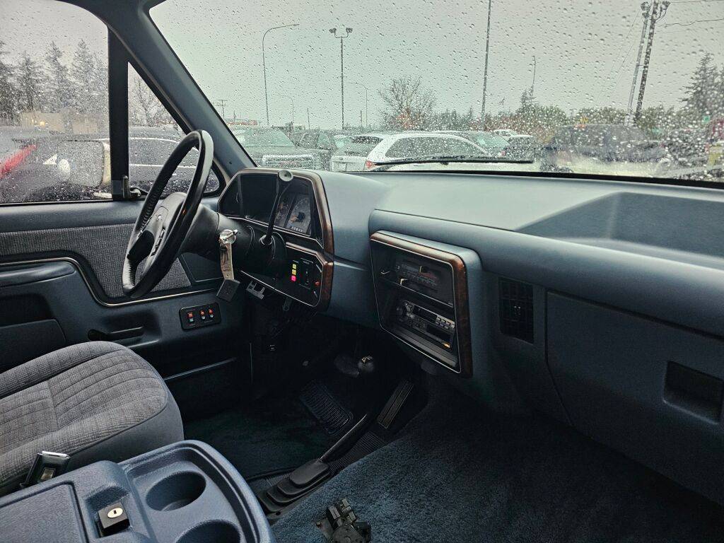 Ford-F-250-lariat-1990-9