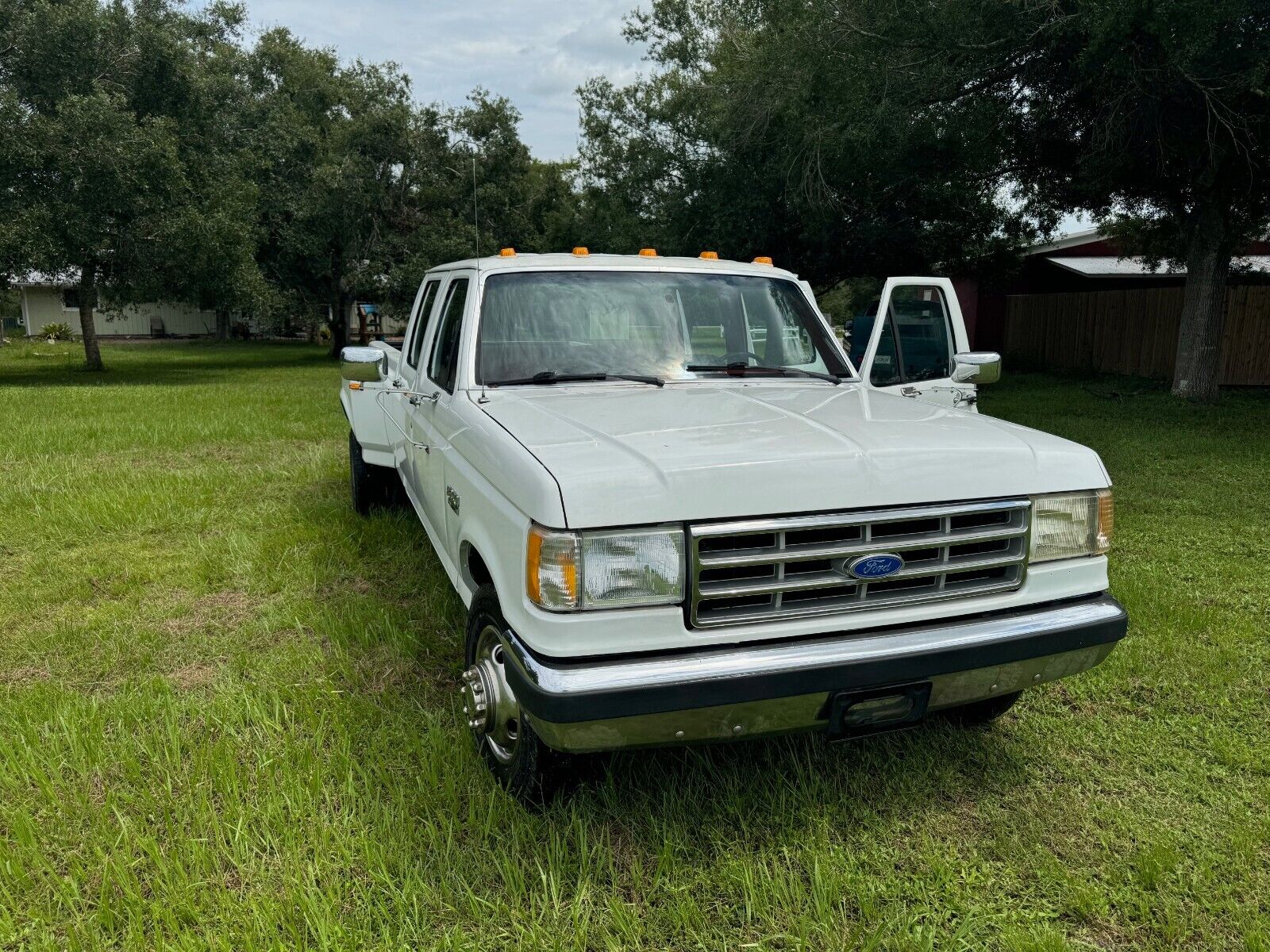 Ford-F-350-Pickup-1989-1