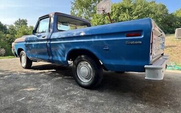 Ford F100  year1}