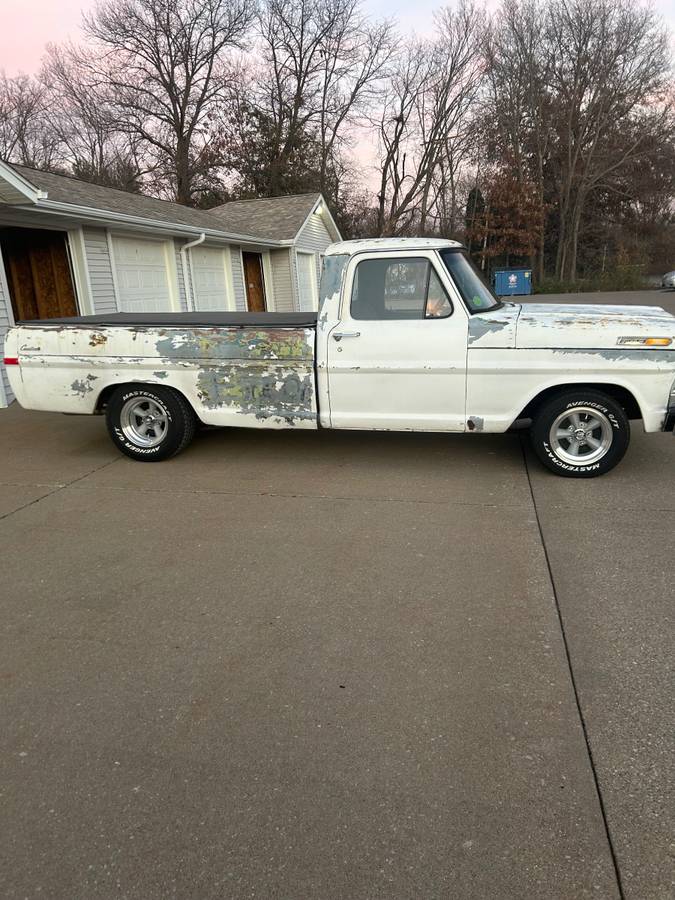 Ford-F100-custom-1970-1