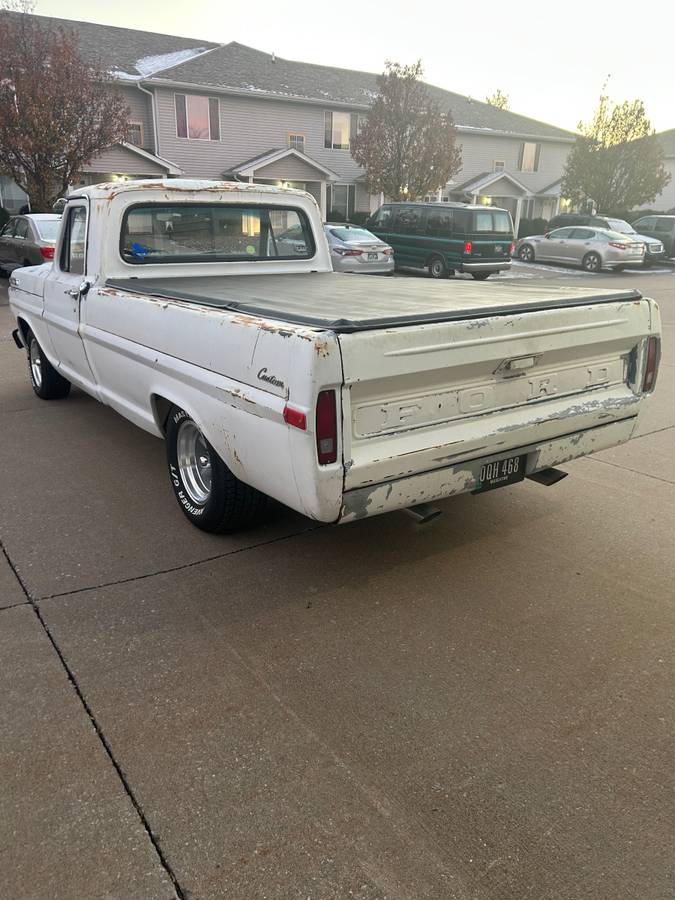 Ford-F100-custom-1970-4