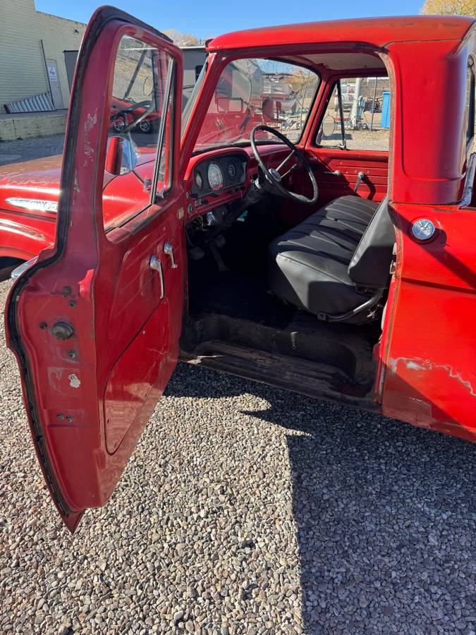 Ford-F100-unibody-1961-1