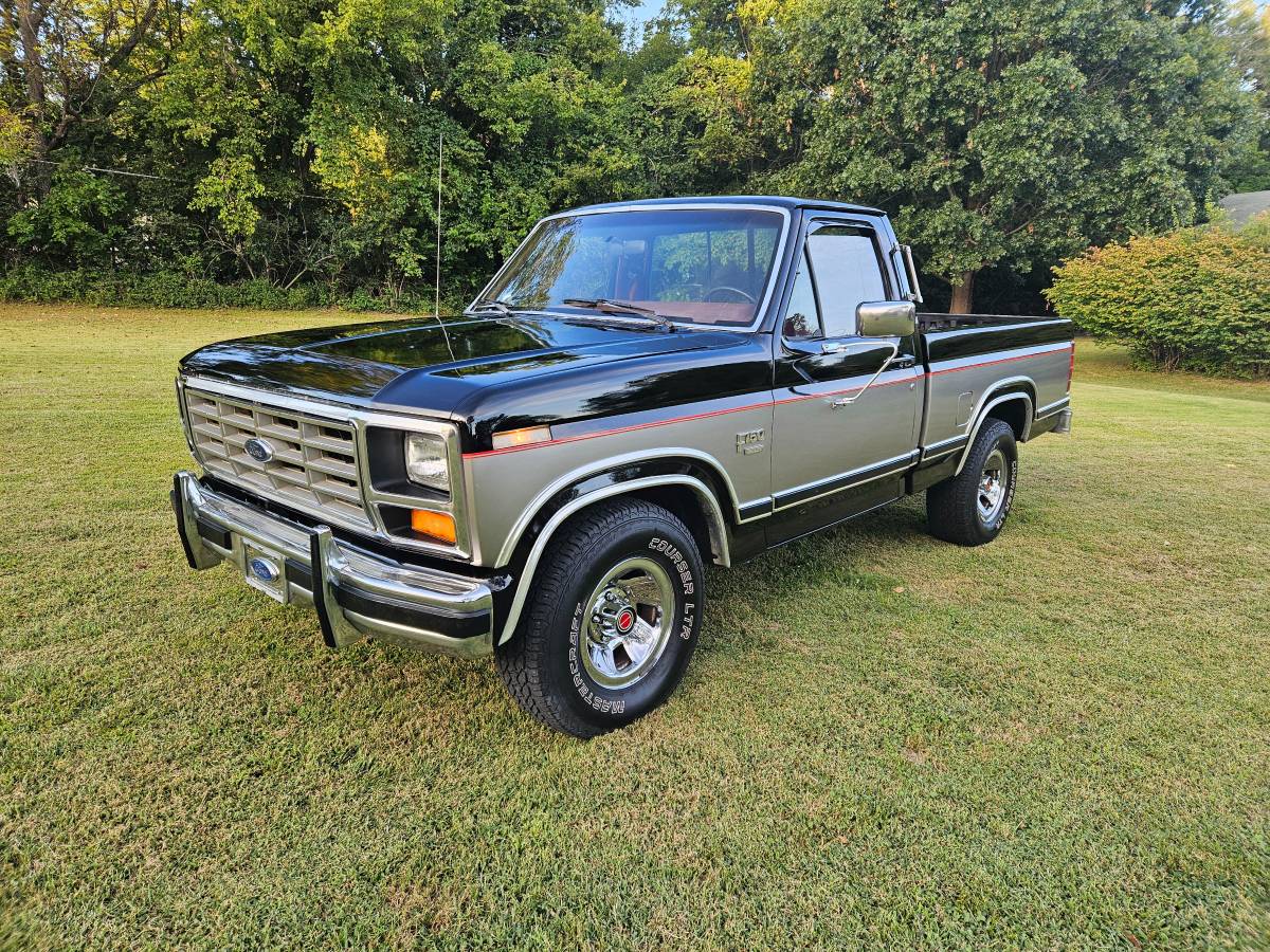 Ford-F150-1985