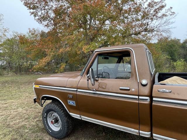 Ford-F250-1976-7