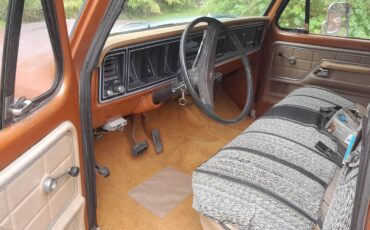 Ford-F250-camper-special-1977-3