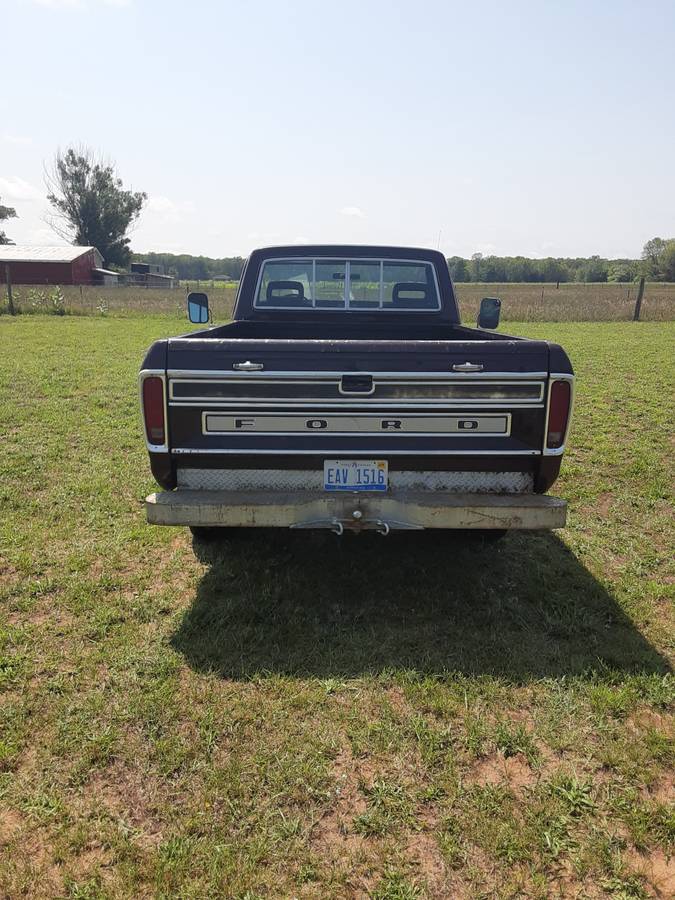 Ford-F250-camper-special-1979-1