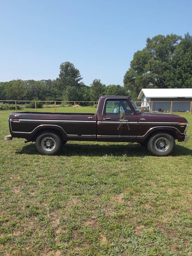 Ford-F250-camper-special-1979-2