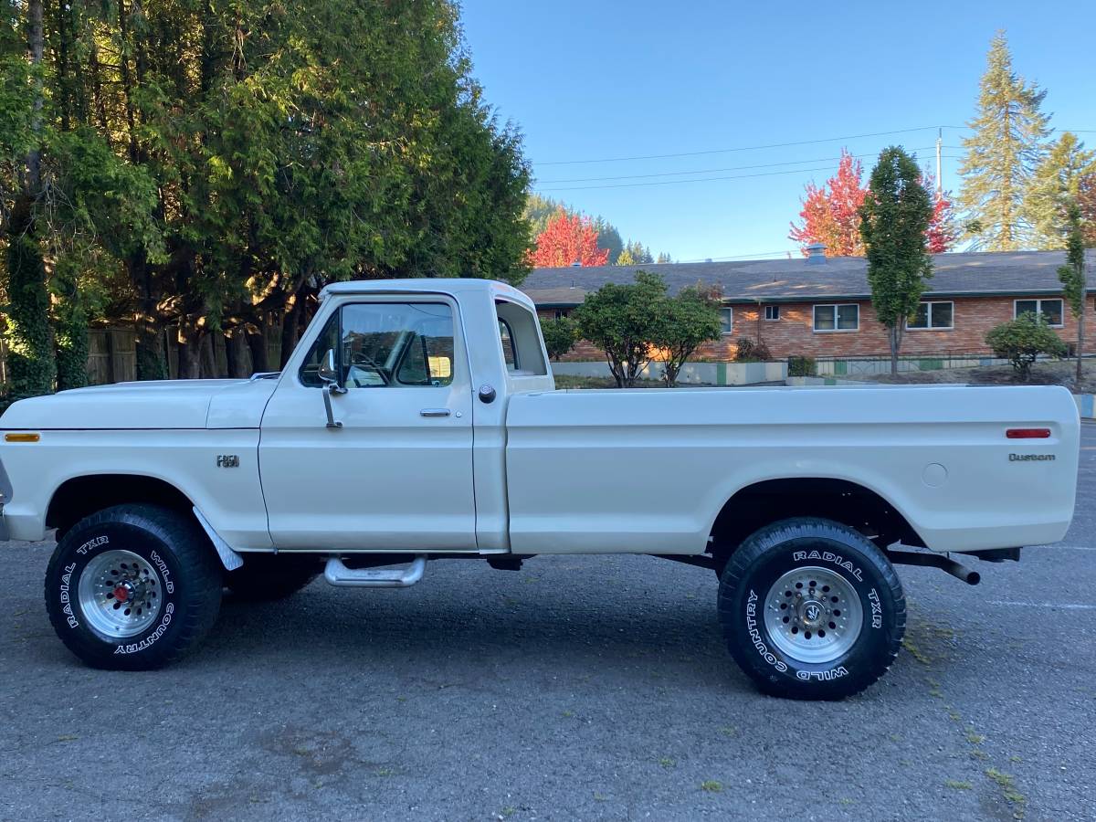 Ford-F250-highboy-1977-2