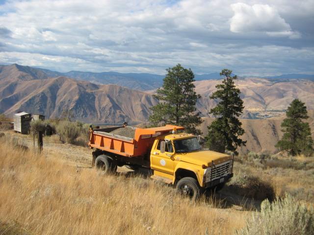 Ford-F600-1975-15