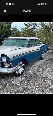 Ford-Fairlane-1957-4