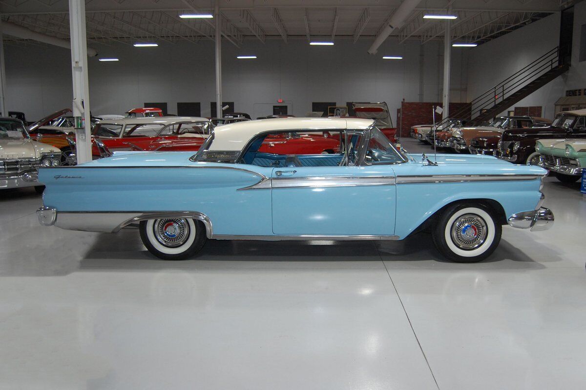 Ford-Fairlane-500-Galaxie-Skyliner-Cabriolet-1959-31