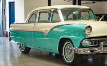 Ford-Fairlane-Berline-1955-10