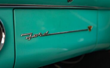 Ford-Fairlane-Berline-1955-37