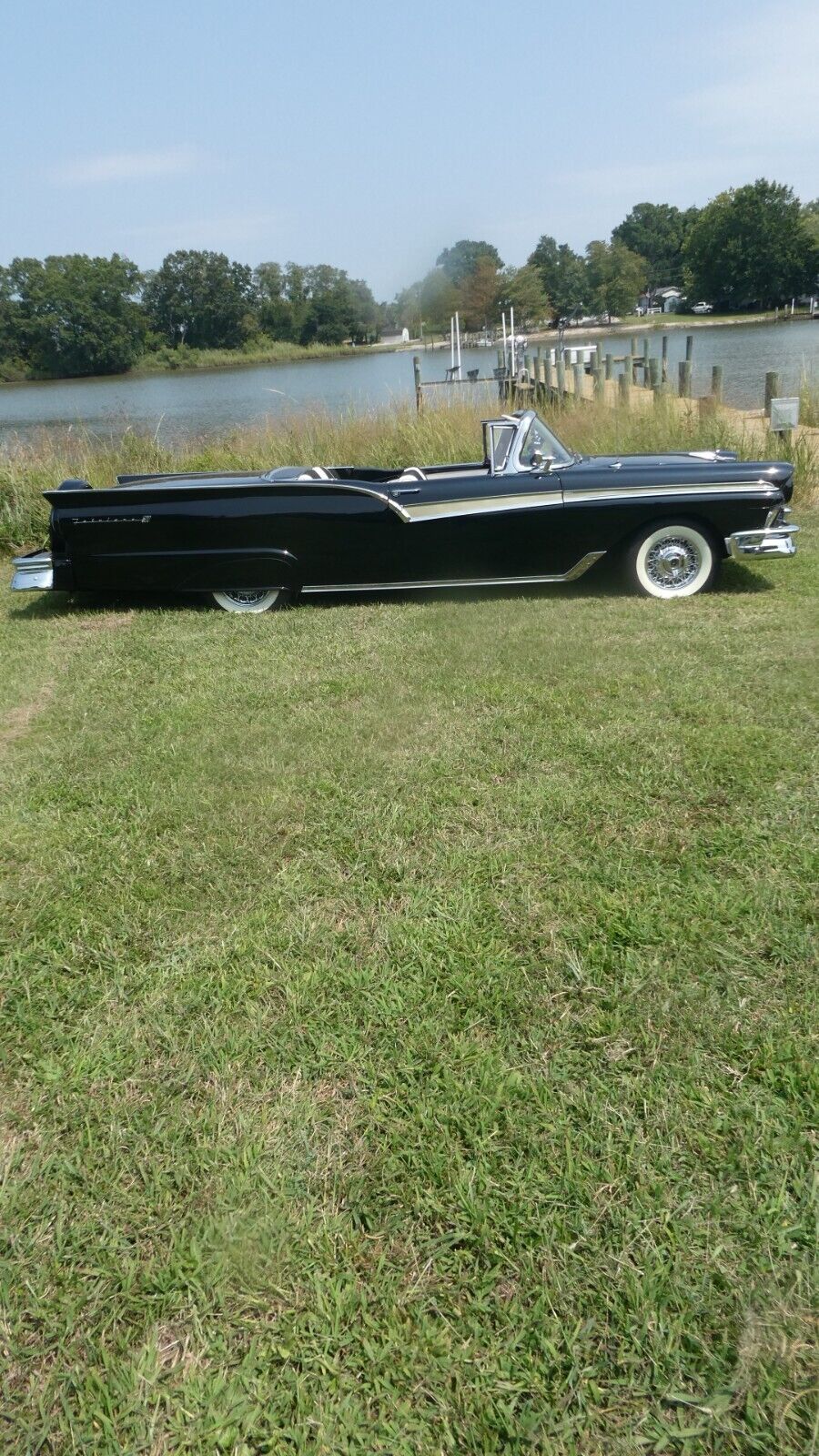 Ford-Fairlane-Cabriolet-1957-14