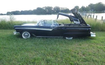 Ford-Fairlane-Cabriolet-1957-15