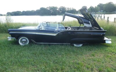 Ford Fairlane Cabriolet 1957 à vendre