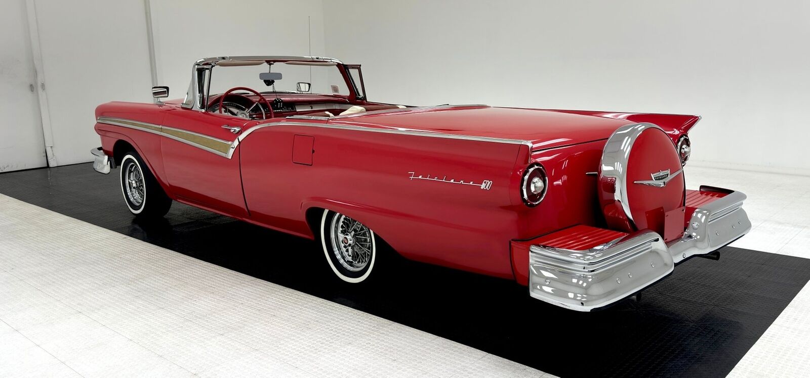 Ford-Fairlane-Cabriolet-1957-5