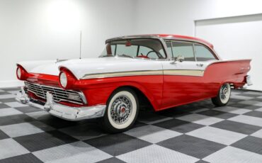 Ford-Fairlane-Coupe-1957-2