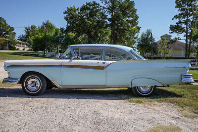 Ford-Fairlane-Coupe-1957-3