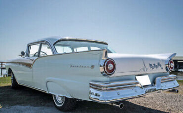 Ford-Fairlane-Coupe-1957-6