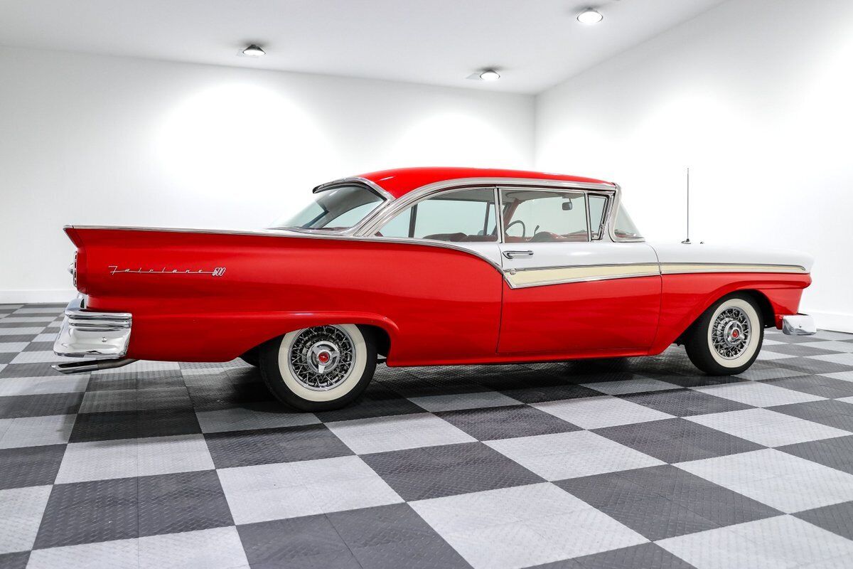 Ford-Fairlane-Coupe-1957-7