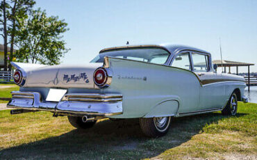 Ford-Fairlane-Coupe-1957-8