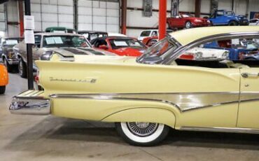 Ford-Fairlane-Coupe-1958-8