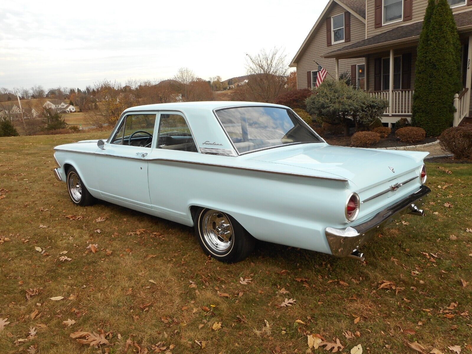 Ford-Fairlane-Coupe-1962-2