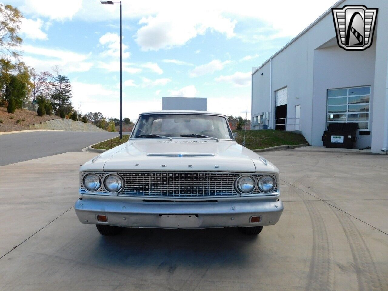 Ford-Fairlane-Coupe-1963-3