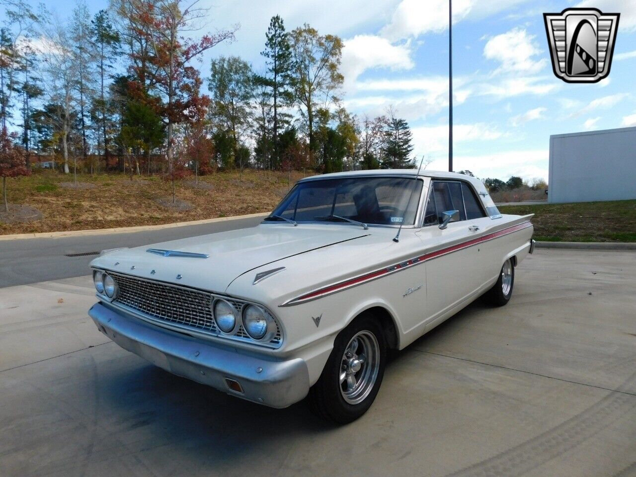 Ford-Fairlane-Coupe-1963-4