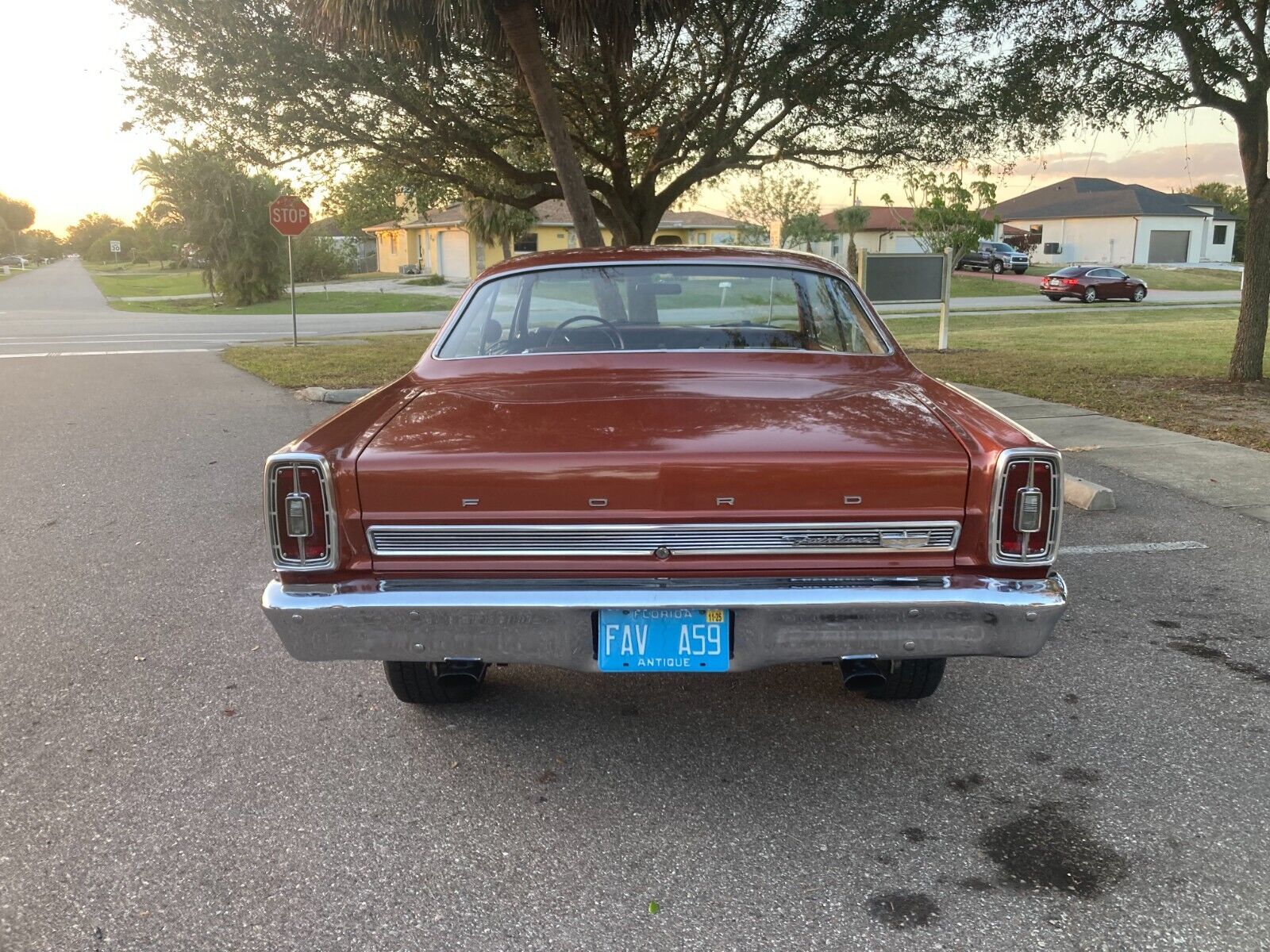 Ford-Fairlane-Coupe-1966-2