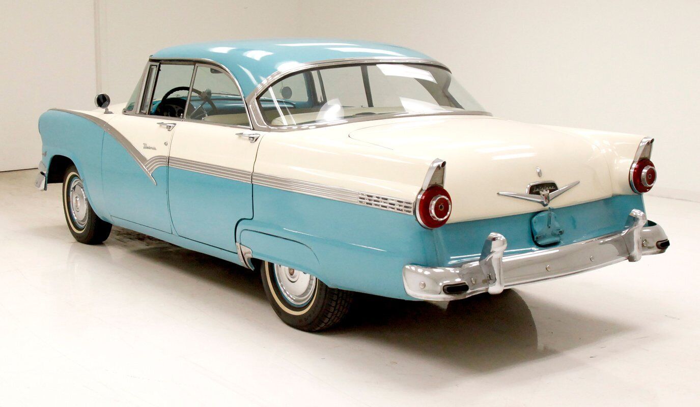 Ford-Fairlane-Fordor-Berline-1956-2