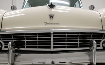 Ford-Fairlane-Fordor-Berline-1956-7